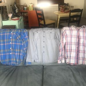 (Lot of 3) Mossimo Button Up Shirts Men’s Medium